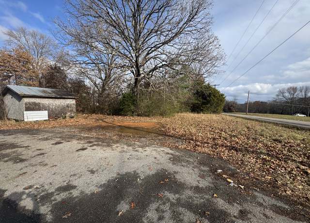 Property at 100 Nails Creek Dr, Dickson, TN 37055