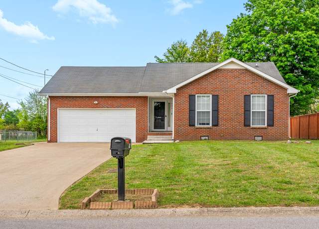 Property at 604 Corinth Ct, Clarksville, TN 37040, 3 beds, 2 baths