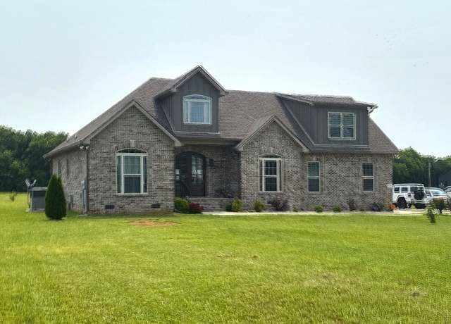 Property at 834 Longview Rd, Shelbyville, TN 37160, 3 beds, 3 baths