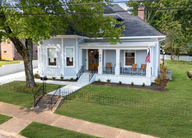Property at 303 West College St, Dickson, TN 37055, 3 beds, 3.5 baths