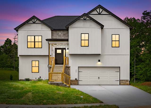 Property at 186 Dewberry Ct, Clarksville, TN 37042, 4 beds, 3 baths