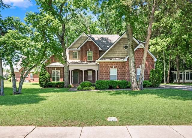 Property at 2220 Oakside Ct, Murfreesboro, TN 37128, 3 beds, 2.5 baths