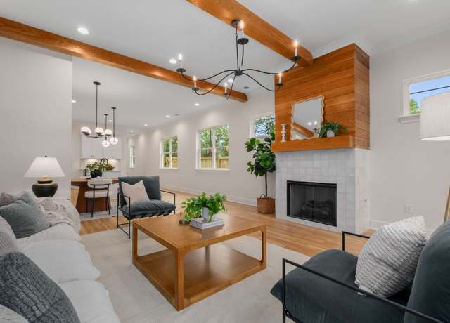 Property at 401A Saint Francis Ave, Nashville, TN 37205, 3 beds, 3.5 baths
