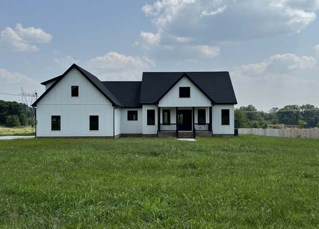 Property at 313 Burns Rd, Shelbyville, TN 37160, 4 beds, 3 baths