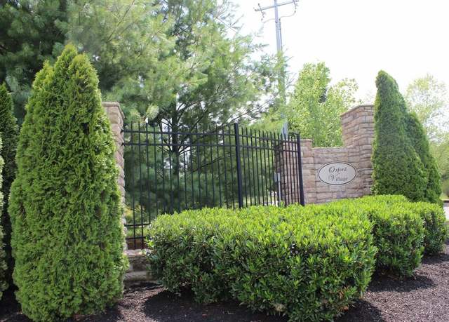 Property at 14 Oxford Village Cv, Columbia, TN 38401