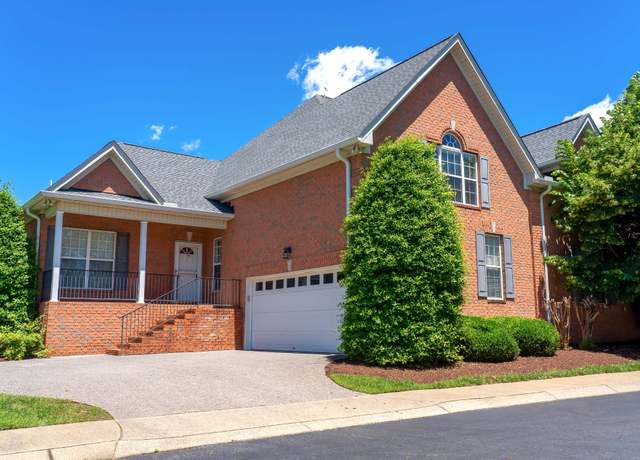 Property at 122 Belmont Cir, Hendersonville, TN 37075, 3 beds, 2.5 baths