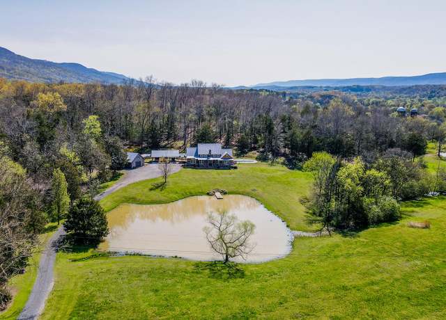 Property at 188 Johnny Lewis Rd, Dunlap, TN 37327, 3 beds, 2.5 baths