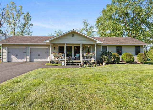 Property at 2229 Meadowbrook Ln, Sevierville, TN 37862, 3 beds, 2 baths