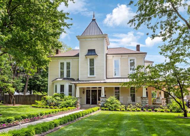Property at 1051 W Main St, Franklin, TN 37064, 4 beds, 4.5 baths