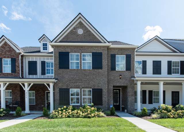 Property at 213 Grandstand Blvd, Gallatin, TN 37066, 3 beds, 2.5 baths