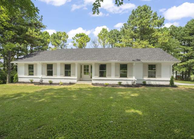 Property at 5670 Lakeview Rd, Springfield, TN 37172, 4 beds, 2 baths