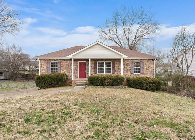 Property at 1009 Monica Dr, Clarksville, TN 37042, 4 beds, 2 baths