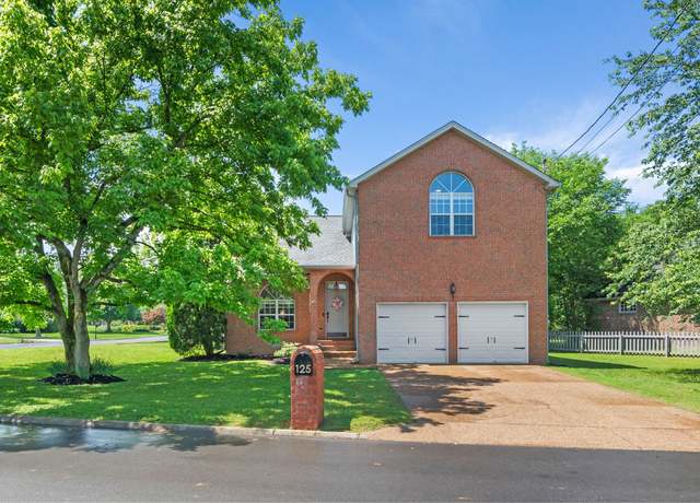 Property at 125 Wembly Ct, Franklin, TN 37067, 3 beds, 2.5 baths