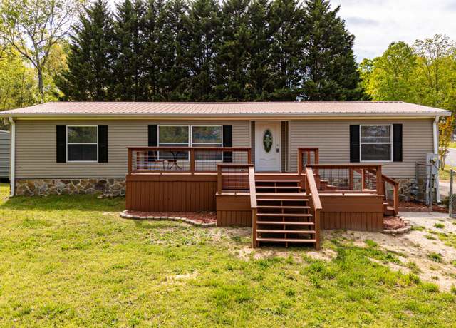 Property at 879 Ponderosa Dr, Soddy Daisy, TN 37379, 3 beds, 2 baths