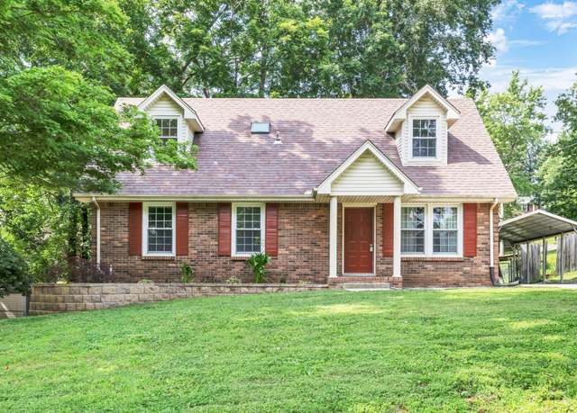 Property at 403 Crabtree Cir, Clarksville, TN 37040, 4 beds, 2 baths