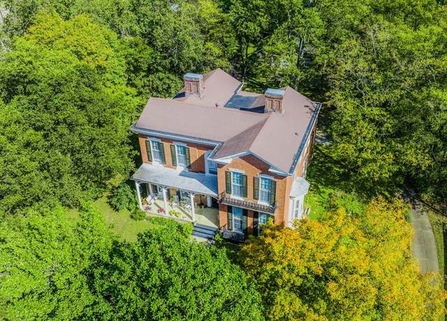 Property at 607 N 2nd St N, Clarksville, TN 37040, 5 beds, 4 baths