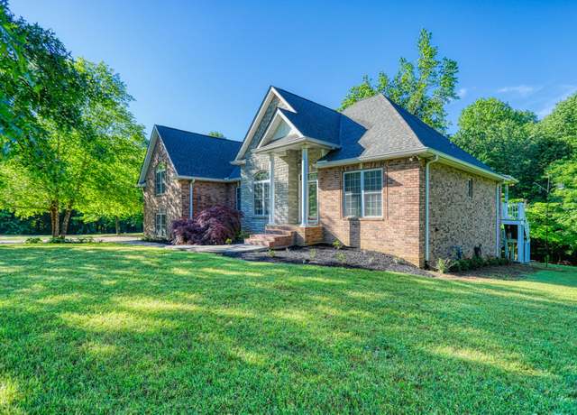 Property at 358 Spring Valley Dr, Cottontown, TN 37048, 3 beds, 3.5 baths