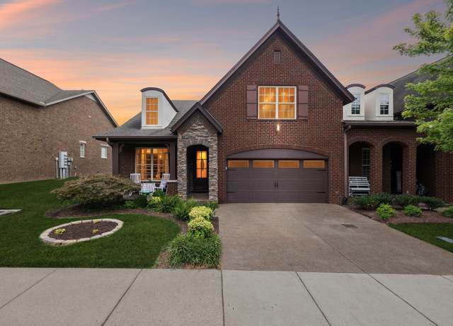 Property at 125 Village Cir, Lebanon, TN 37087, 3 beds, 3 baths