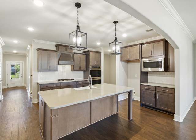 Property at 1509 Cedarbrooke Ln, Lebanon, TN 37090, 3 beds, 3 baths