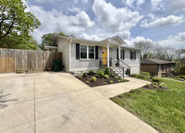 Property at 207 N Cedar Ln, Pulaski, TN 38478, 3 beds, 1.5 baths