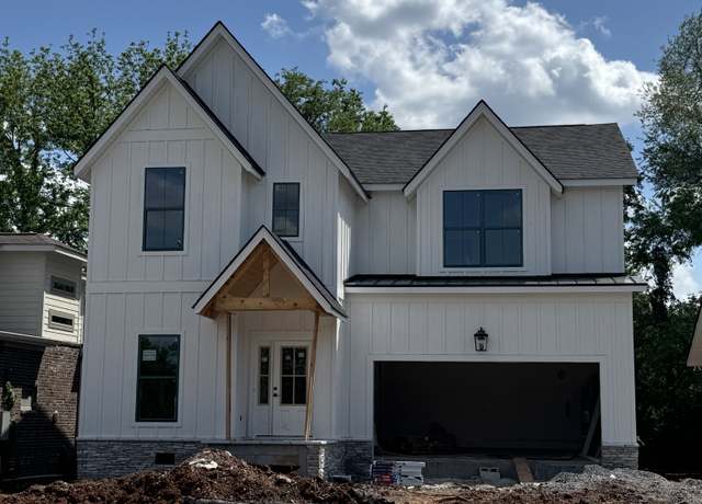 Property at 446 Roberts St, Murfreesboro, TN 37130, 4 beds, 2.5 baths
