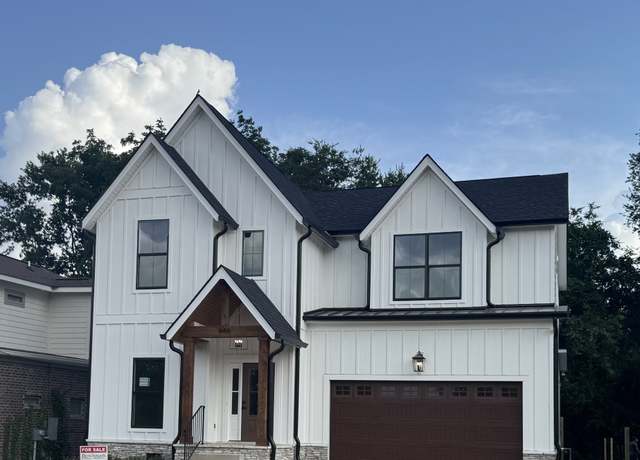 Property at 446 Roberts St, Murfreesboro, TN 37130, 4 beds, 2.5 baths