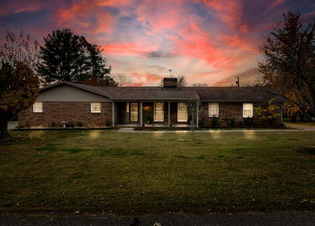 Property at 108 Sam Davis Dr, Springfield, TN 37172, 3 beds, 2.5 baths