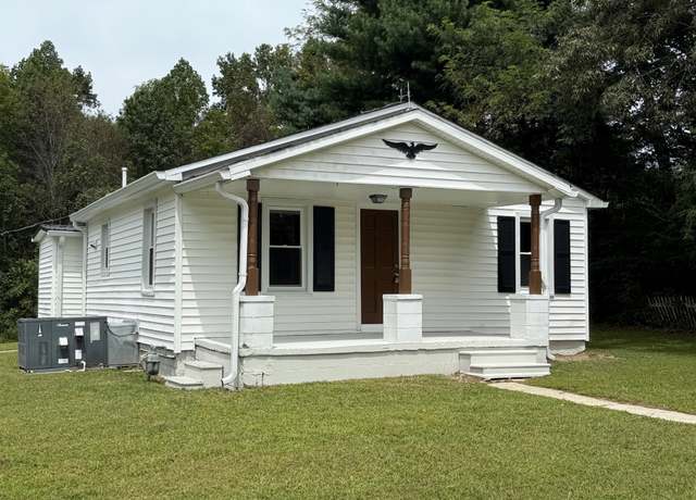 Property at 236 Emmett Stone Ln, Normandy, TN 37360, 3 beds, 1.5 baths
