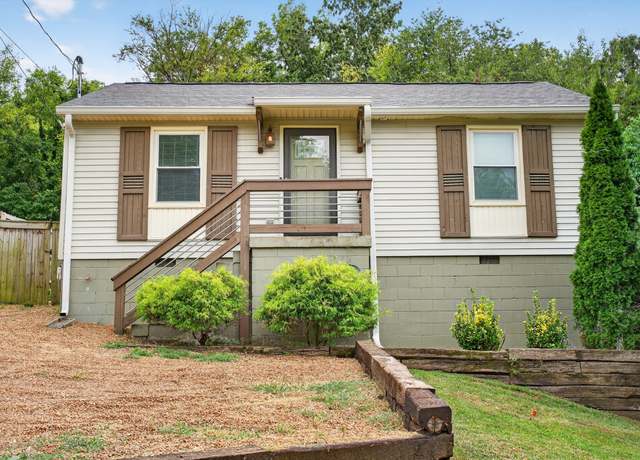 Property at 932 Sharpe Ave, Nashville, TN 37206, 3 beds, 2 baths