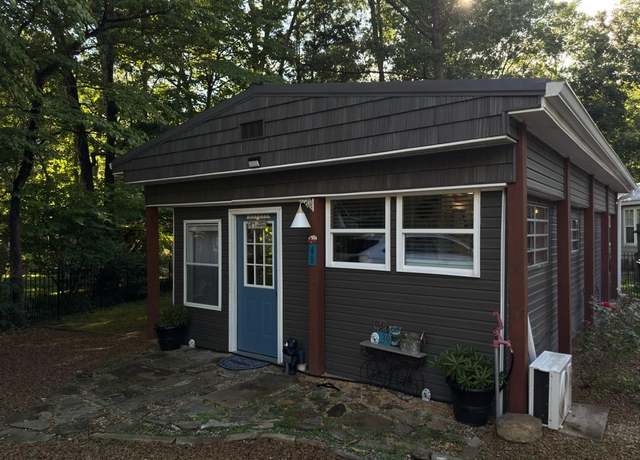 Property at 48 Apache Trl, Crossville, TN 38572, 2 beds, 1 bath