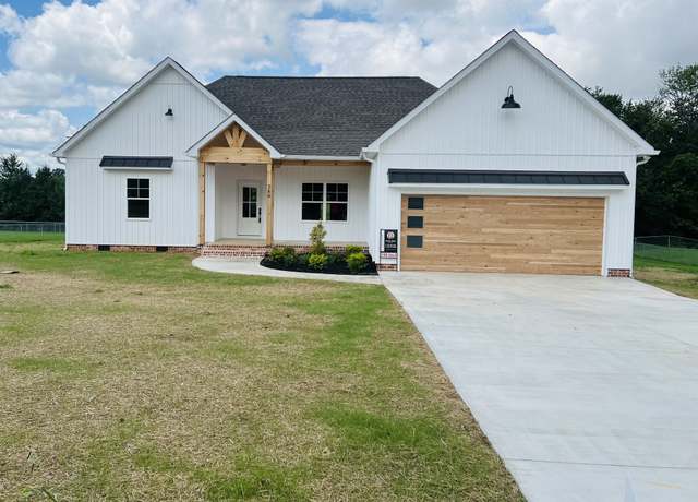 Property at 280 Gilispie Rd, Mcminnville, TN 37110, 3 beds, 2 baths