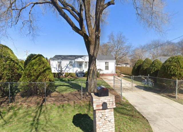 Property at 224 Hickory Dr, Franklin, TN 37064, 4 beds, 1 bath