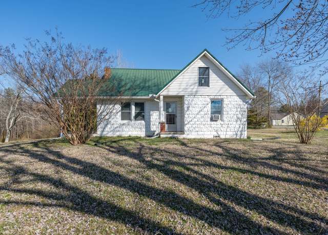 Property at 129 Highway 20, Summertown, TN 38483, 3 beds, 2 baths