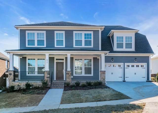 Property at 814 Nightingale Ave, Hendersonville, TN 37075, 4 beds, 3.5 baths