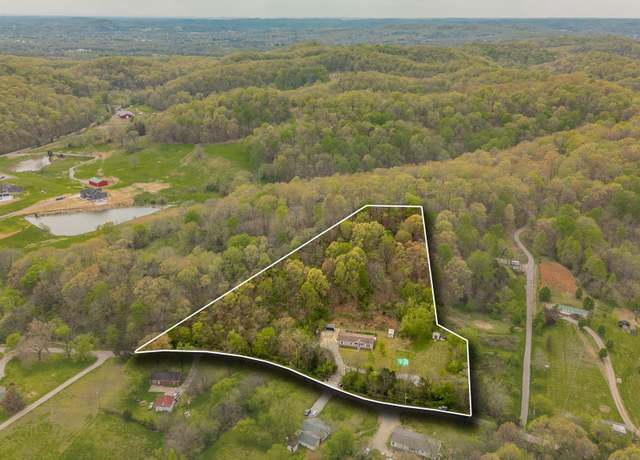 Property at 581 Brazier Ln, Gallatin, TN 37066, 3 beds, 2 baths
