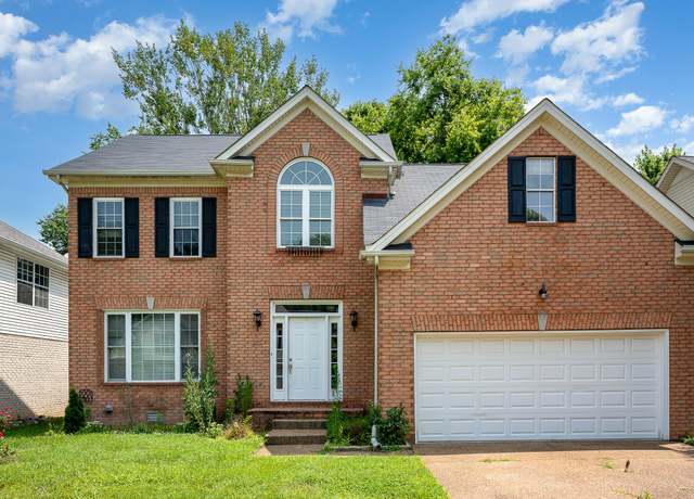 Property at 1112 Clairmonte Dr, Franklin, TN 37064, 4 beds, 2.5 baths