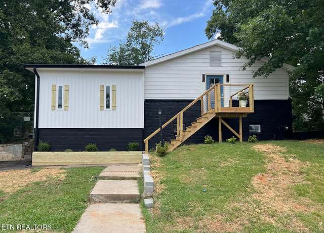 Property at 839 Gilbert St, Alcoa, TN 37701, 3 beds, 2 baths