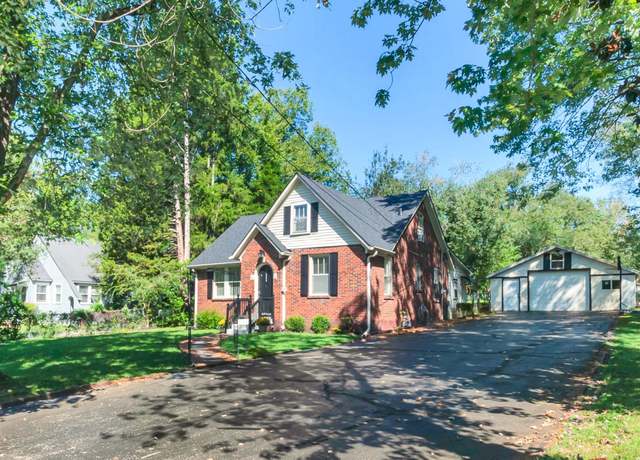 Property at 203 6th Ave, Columbia, TN 38401, 3 beds, 2.5 baths