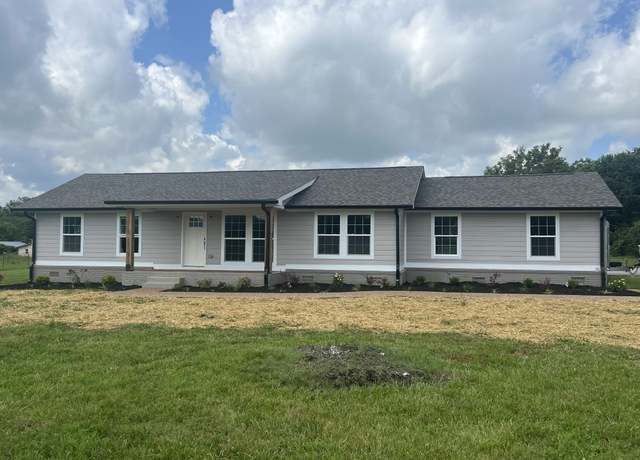 Property at 3626 Pulaski Hwy, Columbia, TN 38401, 4 beds, 2 baths