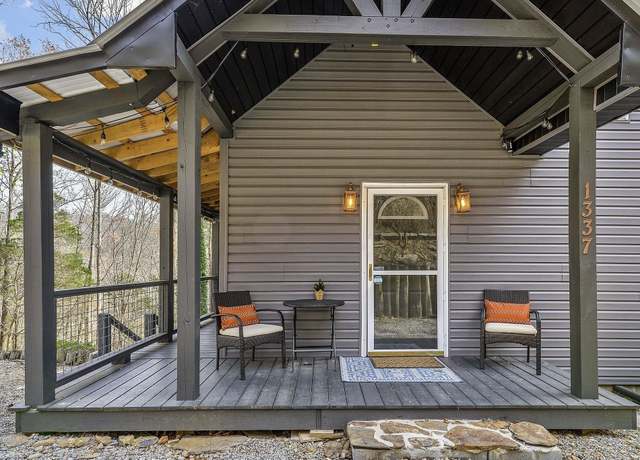 Property at 1337 Lakeside Dr, Smithville, TN 37166, 3 beds, 3 baths