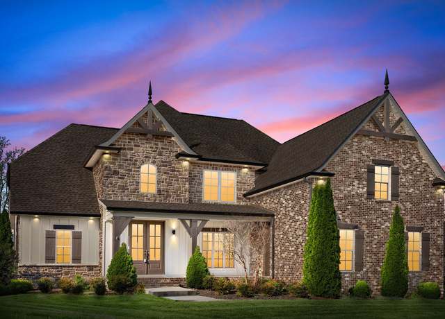 Property at 250 Harrowgate Dr, Clarksville, TN 37043, 4 beds, 3 baths