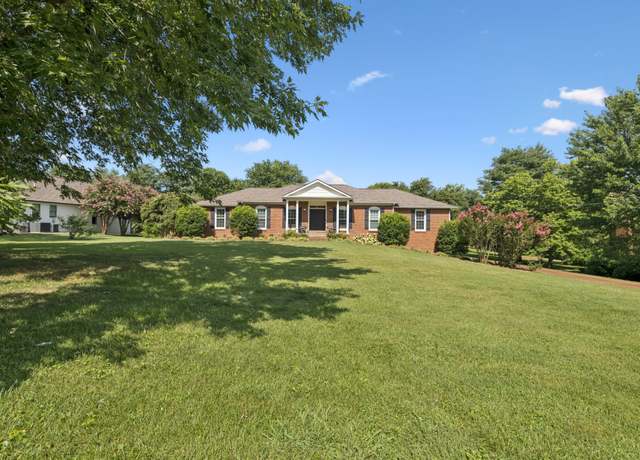 Property at 911 Steeplechase Dr, Brentwood, TN 37027, 4 beds, 3 baths