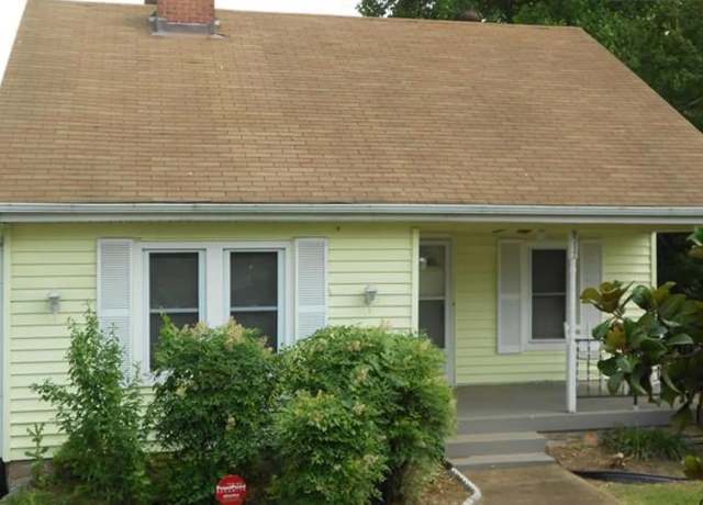 Property at 1712 County Hospital Rd, Nashville, TN 37218, 3 beds, 1 bath