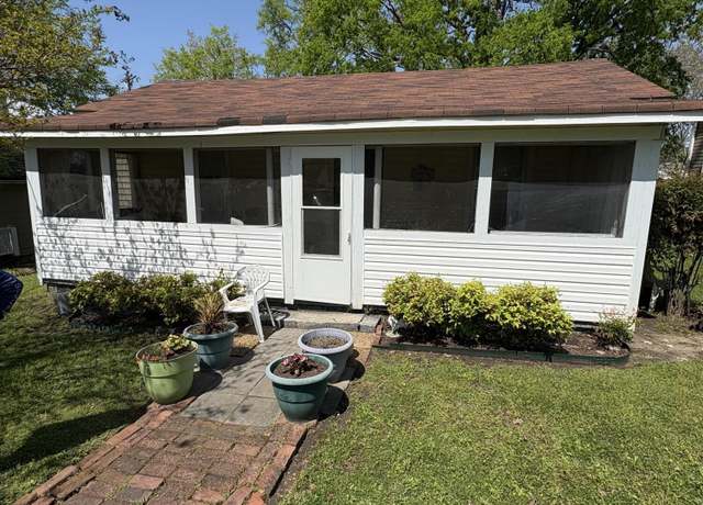 Property at 106 Beech St, Rossville, GA 30741, 2 beds, 1 bath