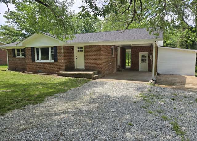 Property at 559 Oakville Cir, Parsons, TN 38363, 3 beds, 2 baths