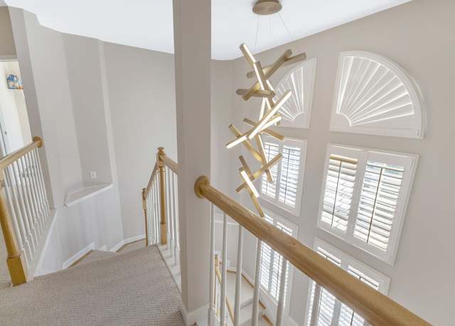 Property at 5225 Whispering Valley Dr, Nashville, TN 37211, 5 beds, 3.5 baths