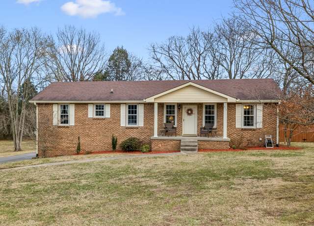 Property at 212 Jackson Trl, Mount Juliet, TN 37122, 4 beds, 2.5 baths