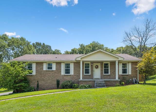 Property at 212 Jackson Trl, Mount Juliet, TN 37122, 4 beds, 2.5 baths