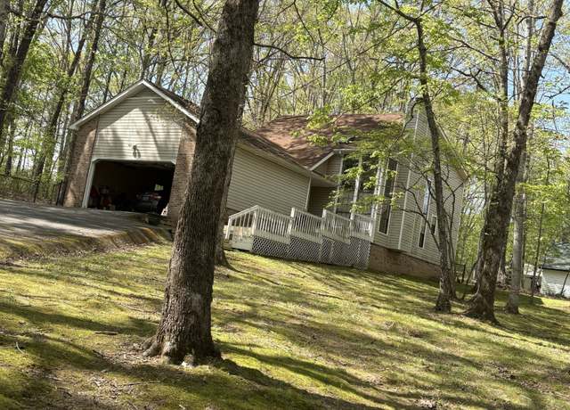 Property at 1209 Hardwood Trl, Burns, TN 37029, 3 beds, 2.5 baths