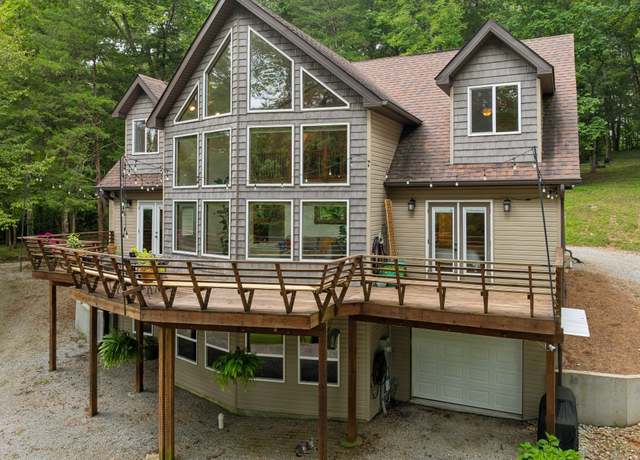 Property at 4045 Lake Rd, Woodlawn, TN 37191, 3 beds, 3.5 baths